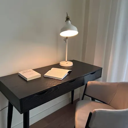 Waterfront Nights Apartment *