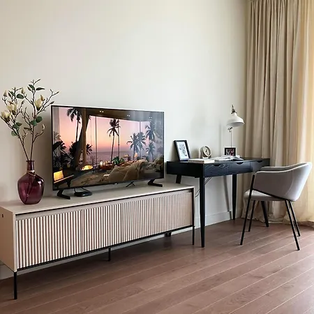 Waterfront Nights Apartament *