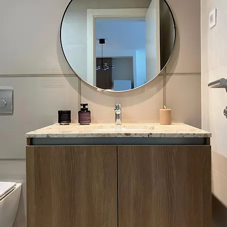 Waterfront Nights Apartment *