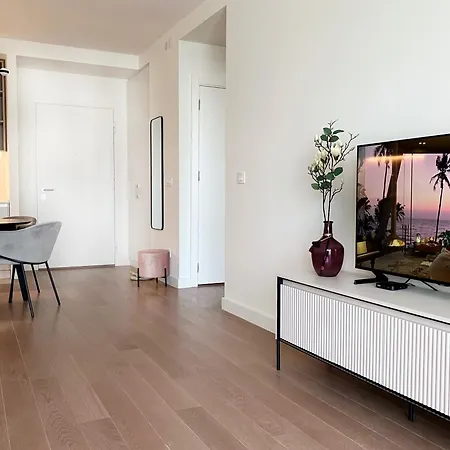 Waterfront Nights Lägenhet