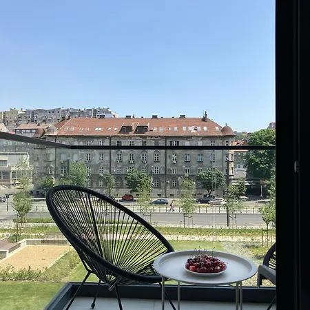 Waterfront Nights Apartament